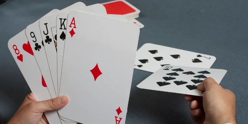 Game bài Sâm lốc online, chiến thắng dễ dàng cùng IWIN 3 Cách chơi game bài sâm lốc online